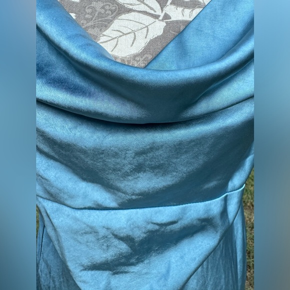 Lioness blue midi dress (princess poly) walk the line - Picture 8 of 10